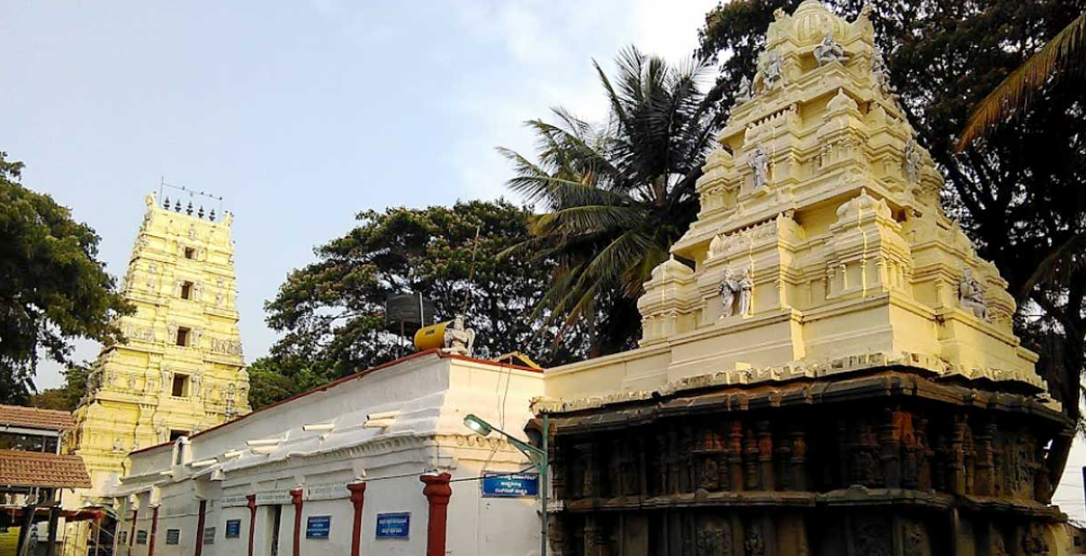 Kodanda Ramaswamy Temple, Chikkamagaluru (Chikmagalur), Karnataka - Vushii.com